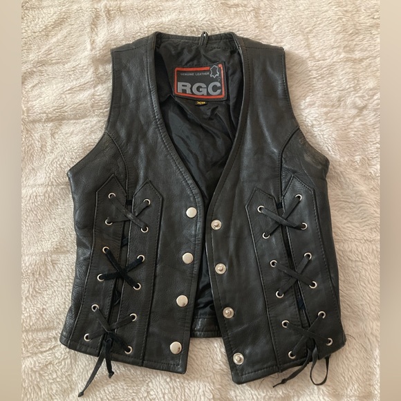 Leather lace up motorcycle vest - Picture 1 of 3